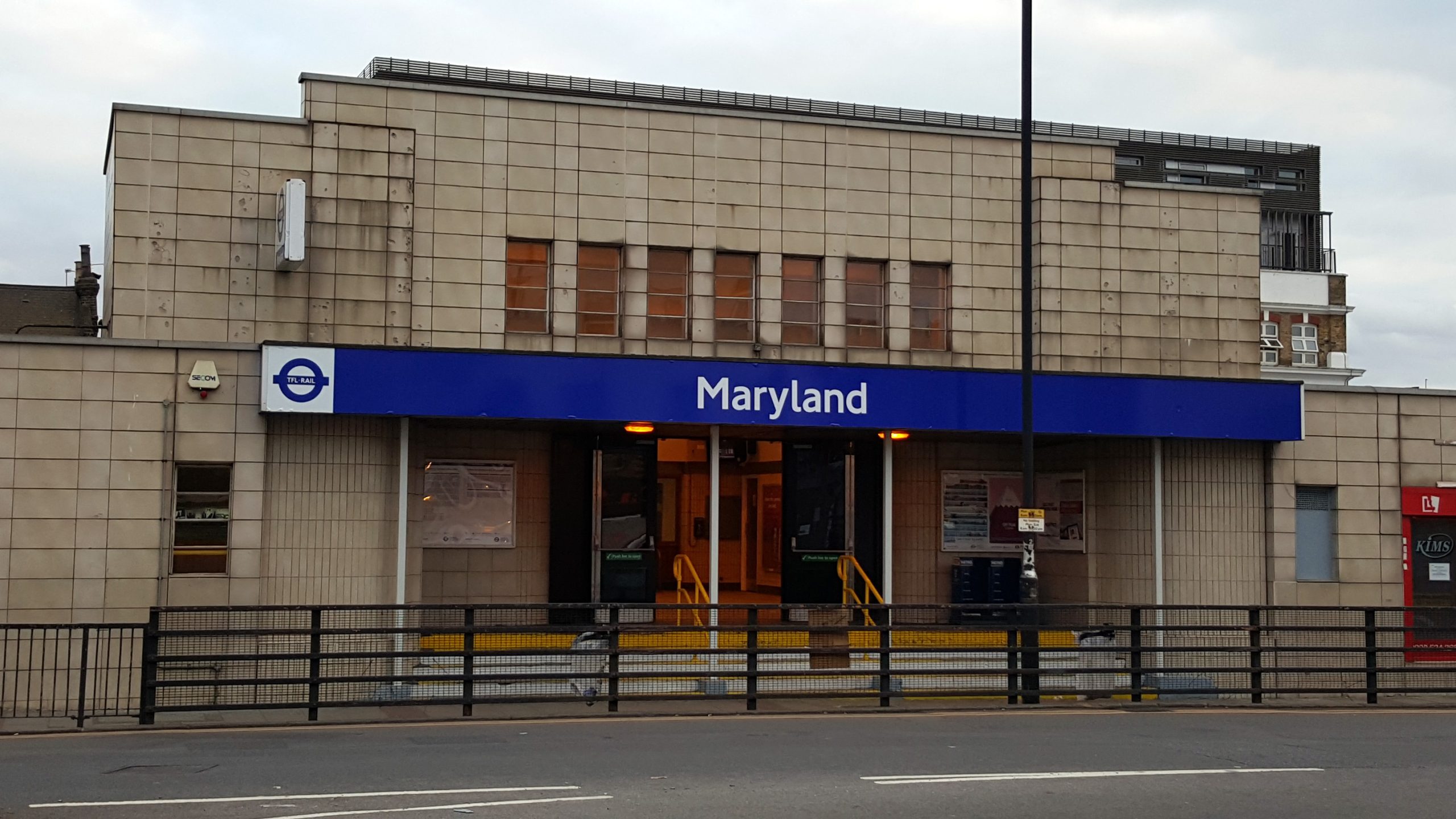 Works around Maryland Station